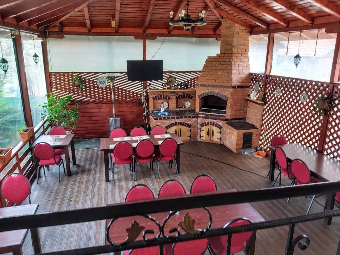 Pensiunea Agroturistica Piscul Soarelui Cîmpulung Exterior foto