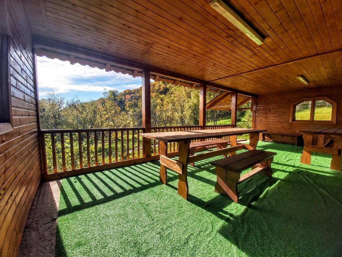 Pensiunea Agroturistica Piscul Soarelui Cîmpulung Exterior foto