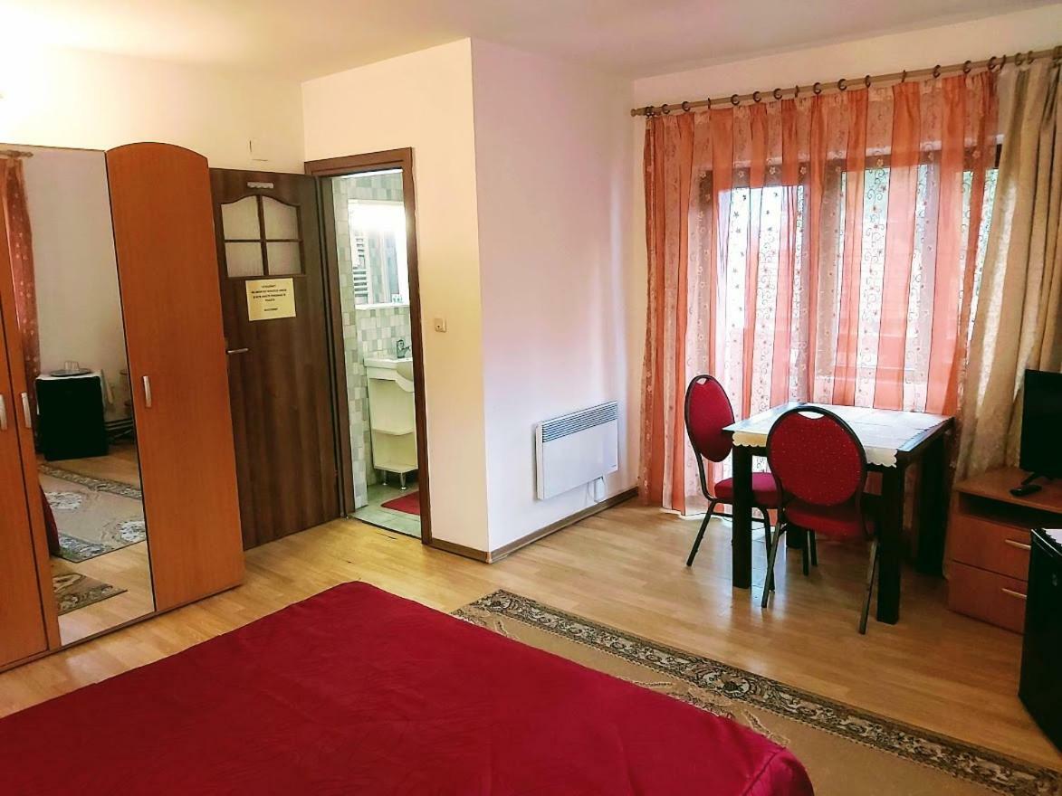 Pensiunea Agroturistica Piscul Soarelui Cîmpulung Exterior foto